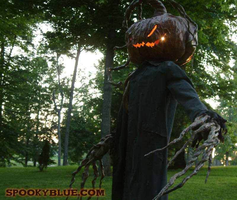 spookyblue.com » pumpkin monster